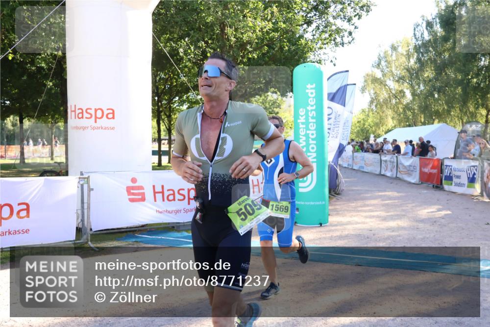07.09.2025 - 19. Norderstedt Triathlon Zöllner http://msf.ph/oto/8771237 07.09.2025 16:45:23 Ziel 509, 1052, 1072, 1569 meine-sportfotos.de