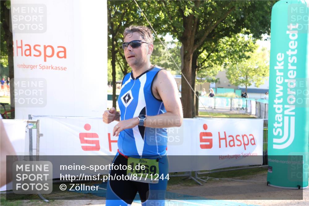 07.09.2025 - 19. Norderstedt Triathlon Zöllner http://msf.ph/oto/8771244 07.09.2025 16:45:24 Ziel 509, 1052, 1072, 1569 meine-sportfotos.de