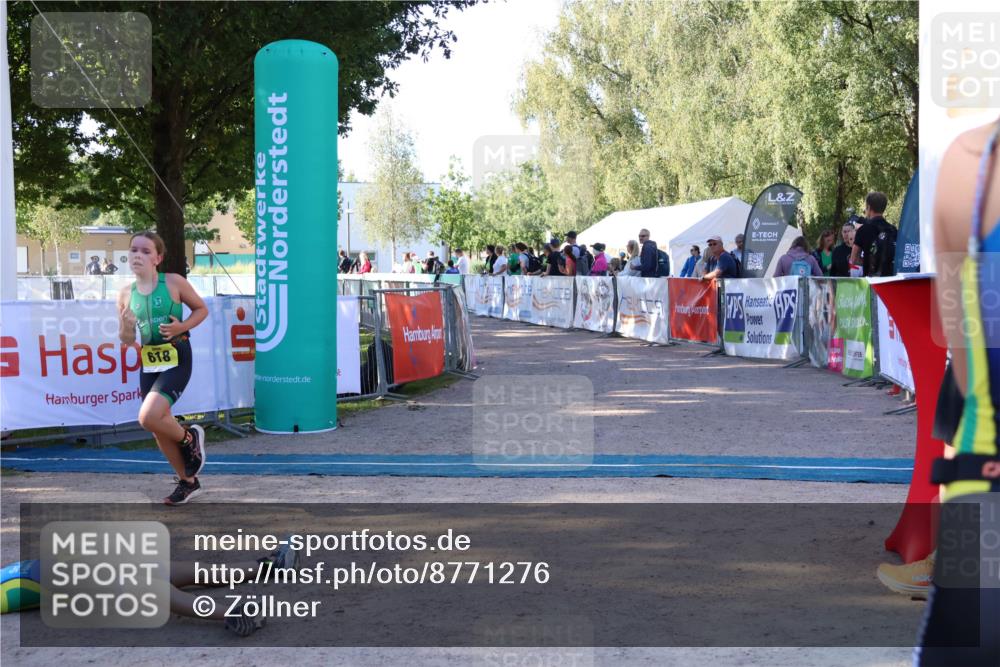 07.09.2025 - 19. Norderstedt Triathlon Zöllner http://msf.ph/oto/8771276 07.09.2025 09:49:56 Ziel 577, 618 meine-sportfotos.de