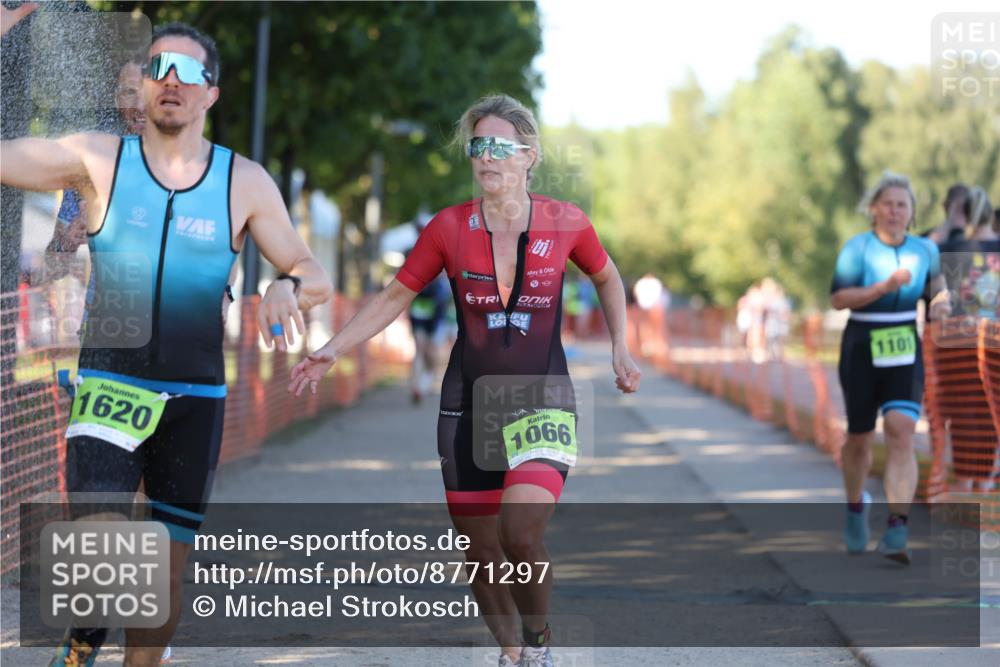 07.09.2025 - 19. Norderstedt Triathlon Michael Strokosch http://msf.ph/oto/8771297 07.09.2025 16:29:49 Laufen 519, 1066, 1090, 1101, 1564, 1620 meine-sportfotos.de