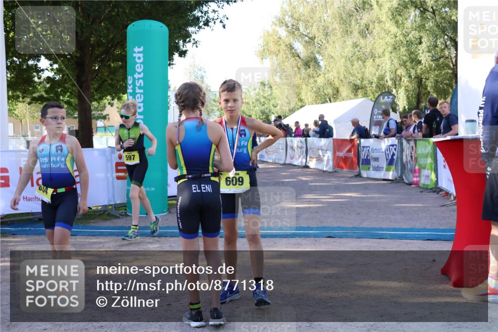 07.09.2025 - 19. Norderstedt Triathlon Zöllner http://msf.ph/oto/8771318 07.09.2025 09:50:15 Ziel 597, 619, 634 meine-sportfotos.de