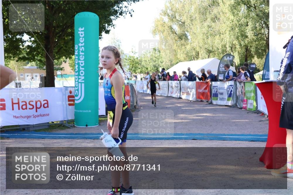 07.09.2025 - 19. Norderstedt Triathlon Zöllner http://msf.ph/oto/8771341 07.09.2025 09:50:24 Ziel 584, 619 meine-sportfotos.de