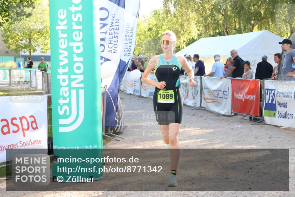 07.09.2025 - 19. Norderstedt Triathlon Zöllner http://msf.ph/oto/8771342 07.09.2025 16:45:53 Ziel 1089 meine-sportfotos.de