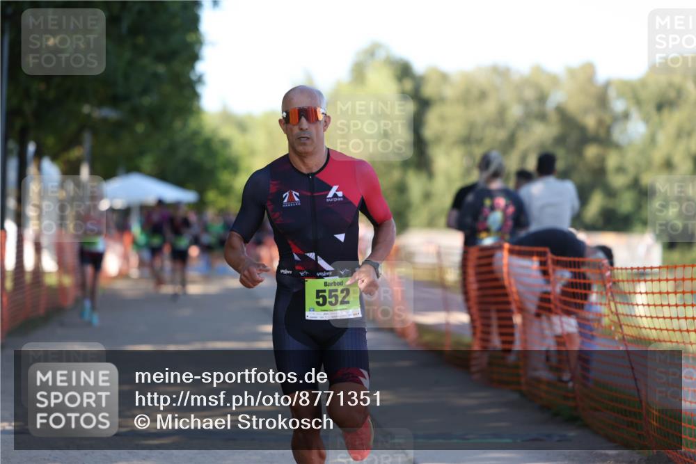 07.09.2025 - 19. Norderstedt Triathlon Michael Strokosch http://msf.ph/oto/8771351 07.09.2025 16:29:59 Laufen 519, 552, 1584 meine-sportfotos.de
