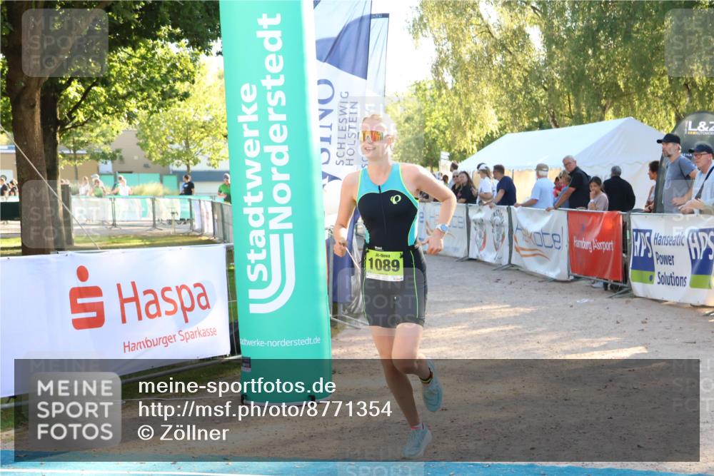 07.09.2025 - 19. Norderstedt Triathlon Zöllner http://msf.ph/oto/8771354 07.09.2025 16:45:53 Ziel 1089 meine-sportfotos.de