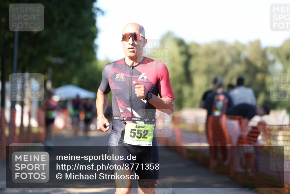 07.09.2025 - 19. Norderstedt Triathlon Michael Strokosch http://msf.ph/oto/8771358 07.09.2025 16:29:59 Laufen 519, 552, 1584 meine-sportfotos.de