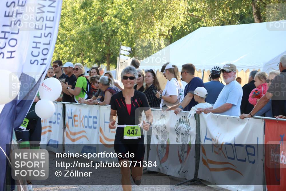 07.09.2025 - 19. Norderstedt Triathlon Zöllner http://msf.ph/oto/8771384 07.09.2025 16:45:58 Ziel 447, 1089, 1492 meine-sportfotos.de