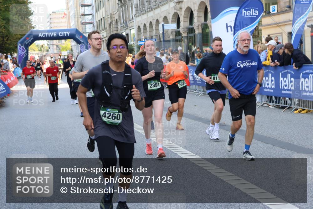 07.09.2025 - BARMER Alsterlauf Strokosch-Dieckow http://msf.ph/oto/8771425 07.09.2025 10:10:00 Ziel 1160, 1188, 2282, 2311, 2312, 2352, 2474, 2632, 2703, 2865, 3145, 3469, 3472, 3756, 3757, 3758, 3987, 4099, 4244, 4291, 4321, 4373, 4384, 4832, 4864, 5009, 5049, 5072, 5073, 5283, 5413, 5703, 5814, 5824, 5829, 5879, 5893, 5896, 5971, 6038, 6088, 6114, 6198, 8385, 8423 meine-sportfotos.de