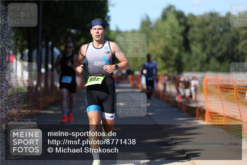 07.09.2025 - 19. Norderstedt Triathlon Michael Strokosch http://msf.ph/oto/8771438 07.09.2025 15:33:32 Laufen 1416, 1456 meine-sportfotos.de