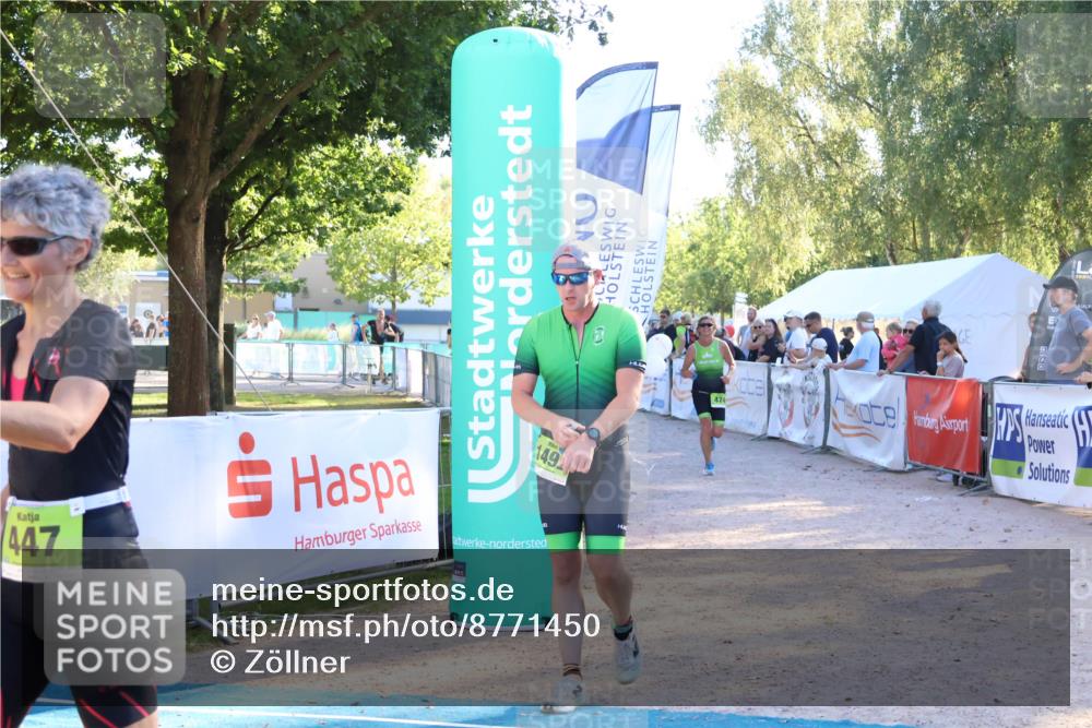 07.09.2025 - 19. Norderstedt Triathlon Zöllner http://msf.ph/oto/8771450 07.09.2025 16:46:03 Ziel 447, 474, 1492 meine-sportfotos.de