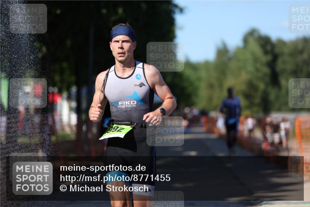 07.09.2025 - 19. Norderstedt Triathlon Michael Strokosch http://msf.ph/oto/8771455 07.09.2025 15:33:33 Laufen 1416, 1456 meine-sportfotos.de
