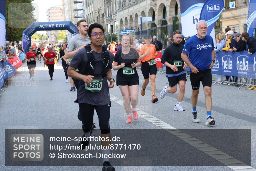 07.09.2025 - BARMER Alsterlauf Strokosch-Dieckow http://msf.ph/oto/8771470 07.09.2025 10:10:00 Ziel 1160, 1188, 2282, 2311, 2312, 2352, 2474, 2632, 2703, 2865, 3145, 3469, 3472, 3756, 3757, 3758, 3987, 4099, 4244, 4291, 4321, 4373, 4384, 4832, 4864, 5009, 5049, 5072, 5073, 5283, 5413, 5703, 5814, 5824, 5829, 5879, 5893, 5896, 5971, 6038, 6088, 6114, 6198, 8385, 8423 meine-sportfotos.de