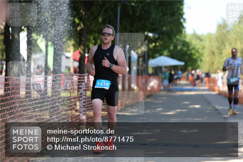 07.09.2025 - 19. Norderstedt Triathlon Michael Strokosch http://msf.ph/oto/8771475 07.09.2025 15:33:34 Laufen 1416, 1456 meine-sportfotos.de
