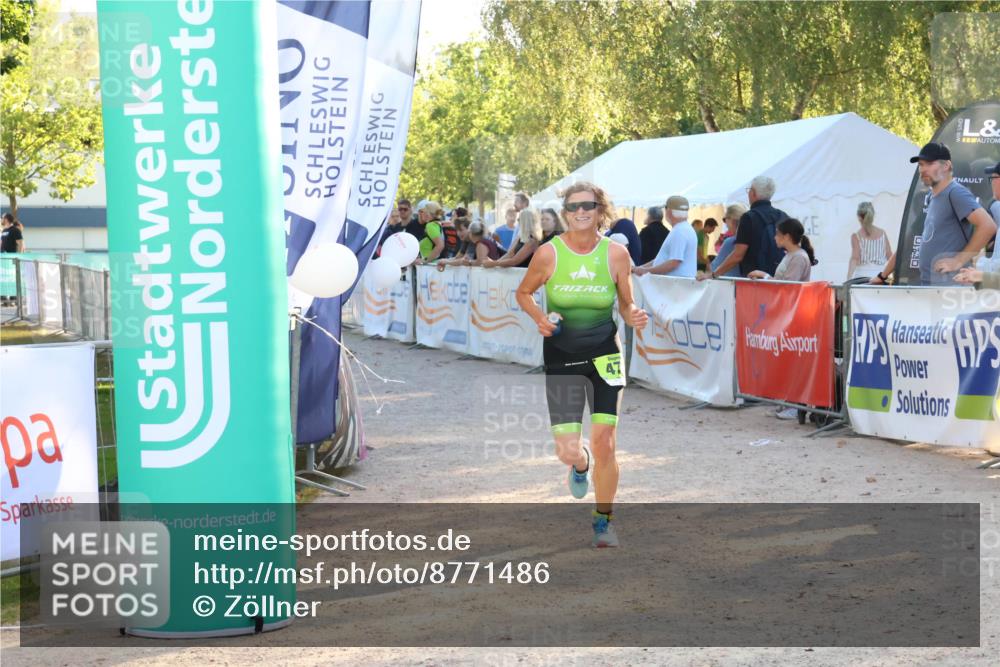 07.09.2025 - 19. Norderstedt Triathlon Zöllner http://msf.ph/oto/8771486 07.09.2025 16:46:05 Ziel 447, 474, 1492 meine-sportfotos.de