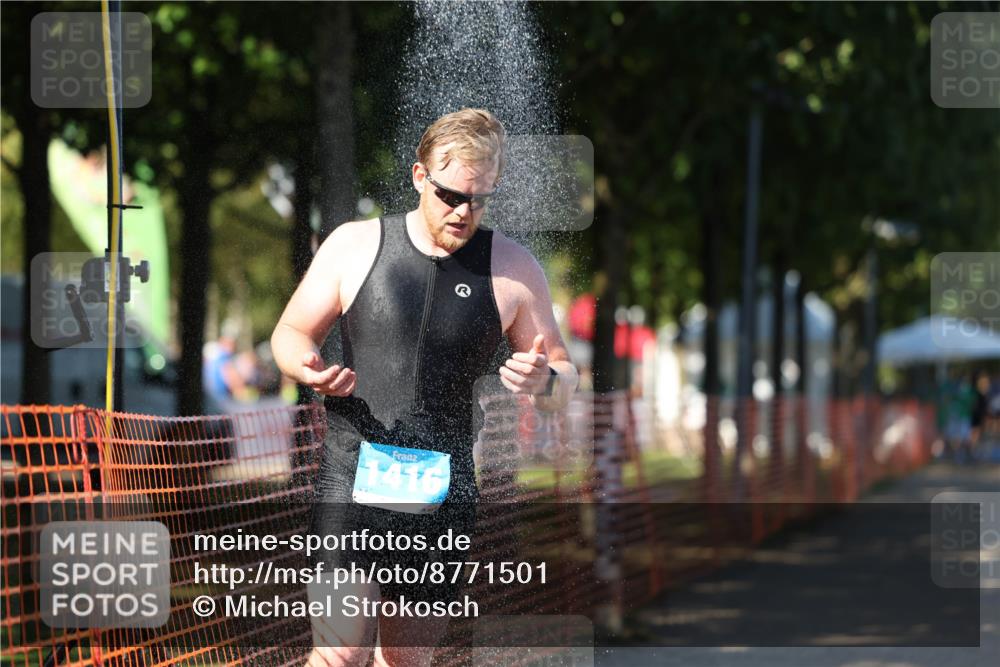 07.09.2025 - 19. Norderstedt Triathlon Michael Strokosch http://msf.ph/oto/8771501 07.09.2025 15:33:36 Laufen 1416, 1456 meine-sportfotos.de