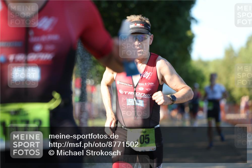 07.09.2025 - 19. Norderstedt Triathlon Michael Strokosch http://msf.ph/oto/8771502 07.09.2025 16:30:44 Laufen 505, 548, 1071, 1568, 1572, 1573, 1592 meine-sportfotos.de