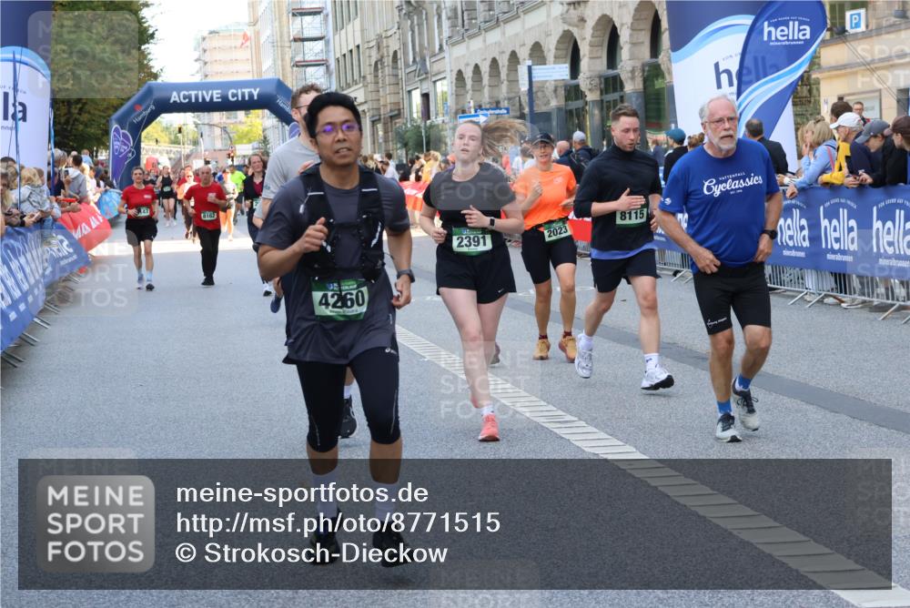 07.09.2025 - BARMER Alsterlauf Strokosch-Dieckow http://msf.ph/oto/8771515 07.09.2025 10:10:00 Ziel 1160, 1188, 2282, 2311, 2312, 2352, 2474, 2632, 2703, 2865, 3145, 3469, 3472, 3756, 3757, 3758, 3987, 4099, 4244, 4291, 4321, 4373, 4384, 4832, 4864, 5009, 5049, 5072, 5073, 5283, 5413, 5703, 5814, 5824, 5829, 5879, 5893, 5896, 5971, 6038, 6088, 6114, 6198, 8385, 8423 meine-sportfotos.de