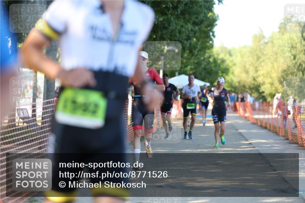 07.09.2025 - 19. Norderstedt Triathlon Michael Strokosch http://msf.ph/oto/8771526 07.09.2025 16:30:49 Laufen 549, 1050, 1568, 1573, 1586, 1592 meine-sportfotos.de