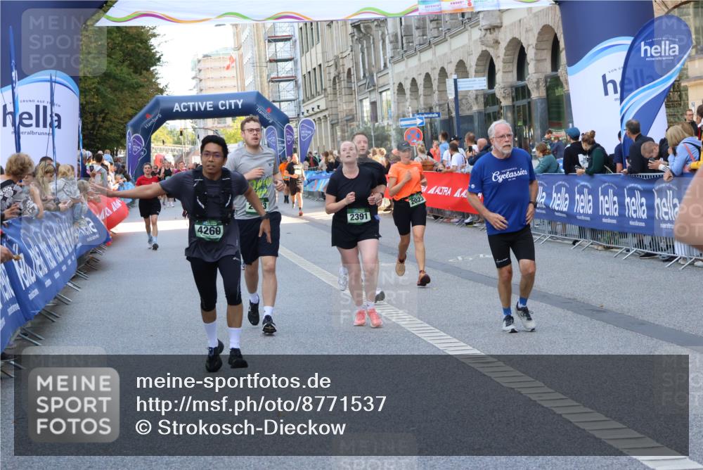07.09.2025 - BARMER Alsterlauf Strokosch-Dieckow http://msf.ph/oto/8771537 07.09.2025 10:09:58 Ziel 1160, 1188, 2282, 2311, 2312, 2352, 2474, 2632, 2703, 2865, 3145, 3469, 3472, 3756, 3757, 3758, 3987, 4099, 4244, 4291, 4321, 4373, 4384, 4832, 4864, 5009, 5283, 5413, 5814, 5824, 5829, 5879, 5893, 5896, 5971, 6038, 6088, 6114, 6198, 8385, 8423 meine-sportfotos.de