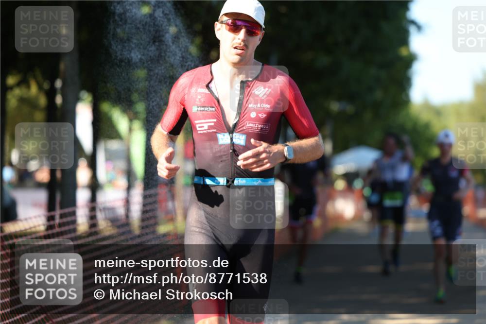 07.09.2025 - 19. Norderstedt Triathlon Michael Strokosch http://msf.ph/oto/8771538 07.09.2025 16:30:52 Laufen 549, 1050, 1573, 1586 meine-sportfotos.de