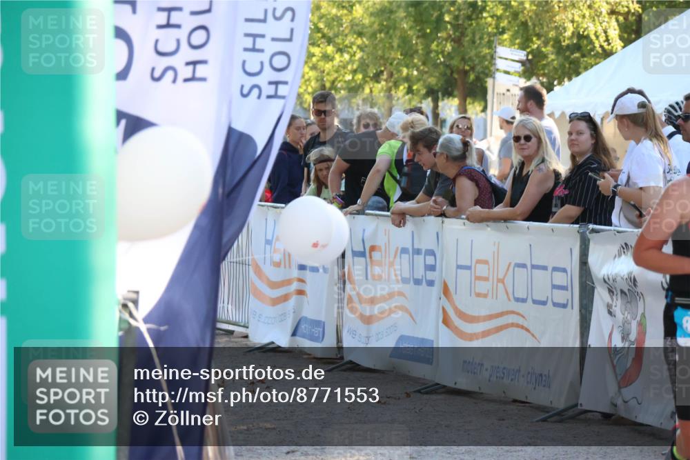 07.09.2025 - 19. Norderstedt Triathlon Zöllner http://msf.ph/oto/8771553 07.09.2025 16:46:19 Ziel 884, 1043, 1621 meine-sportfotos.de