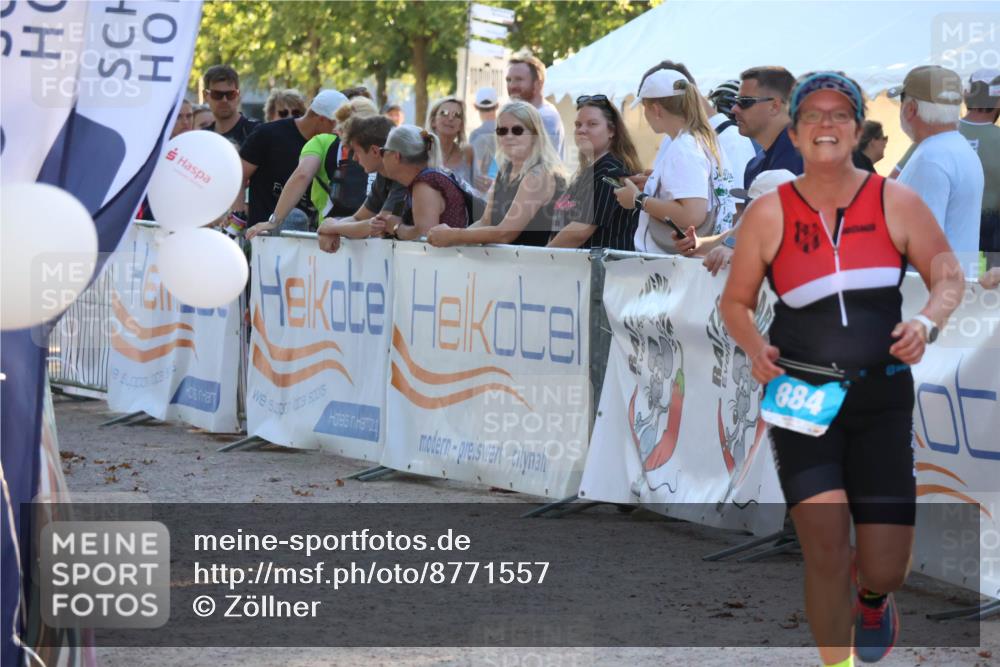 07.09.2025 - 19. Norderstedt Triathlon Zöllner http://msf.ph/oto/8771557 07.09.2025 16:46:19 Ziel 884, 1043, 1621 meine-sportfotos.de