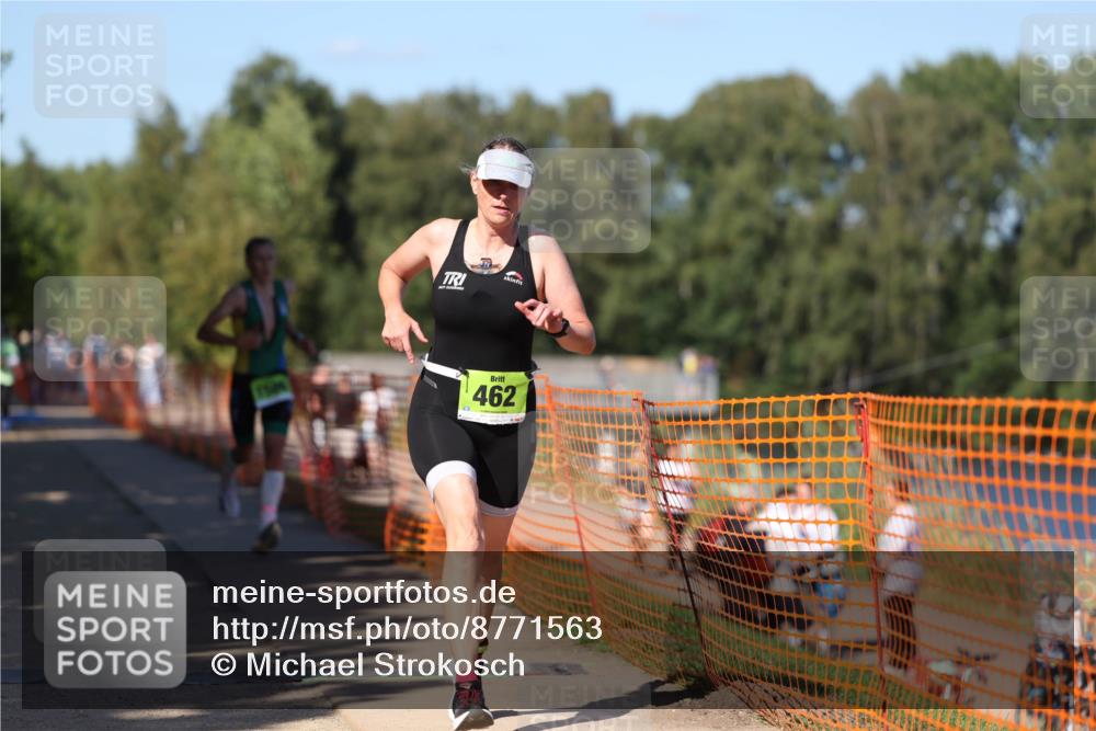 07.09.2025 - 19. Norderstedt Triathlon Michael Strokosch http://msf.ph/oto/8771563 07.09.2025 15:33:58 Laufen 382, 462, 1506 meine-sportfotos.de