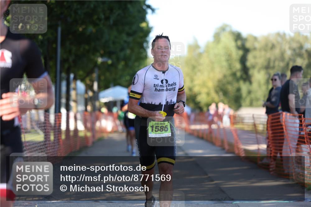 07.09.2025 - 19. Norderstedt Triathlon Michael Strokosch http://msf.ph/oto/8771569 07.09.2025 16:30:55 Laufen 549, 1049, 1050, 1430, 1573, 1586 meine-sportfotos.de