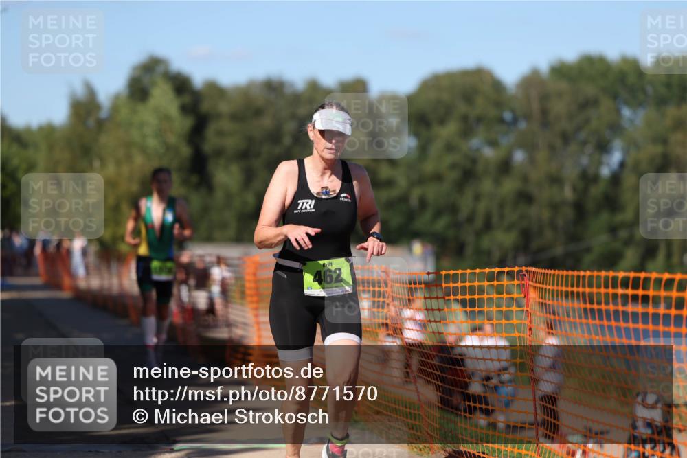07.09.2025 - 19. Norderstedt Triathlon Michael Strokosch http://msf.ph/oto/8771570 07.09.2025 15:33:58 Laufen 382, 462, 1506 meine-sportfotos.de
