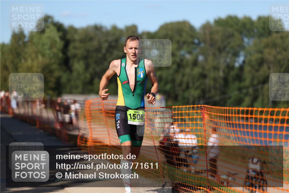 07.09.2025 - 19. Norderstedt Triathlon Michael Strokosch http://msf.ph/oto/8771611 07.09.2025 15:34:00 Laufen 382, 462, 1506 meine-sportfotos.de
