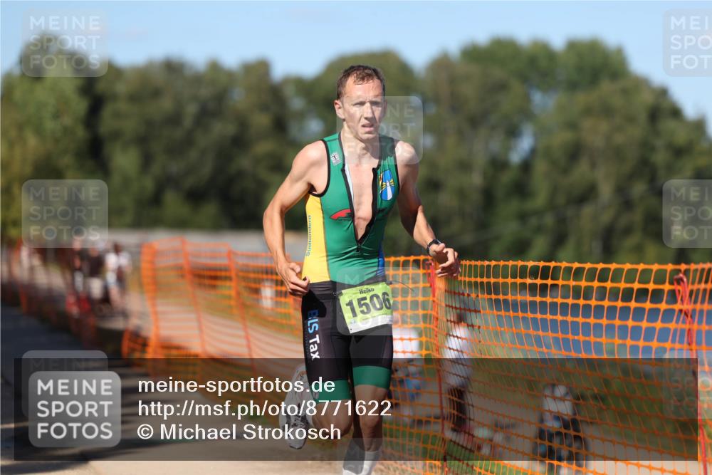07.09.2025 - 19. Norderstedt Triathlon Michael Strokosch http://msf.ph/oto/8771622 07.09.2025 15:34:01 Laufen 382, 462, 1506 meine-sportfotos.de