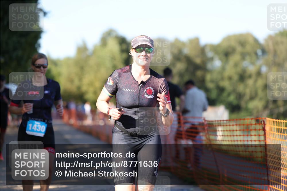 07.09.2025 - 19. Norderstedt Triathlon Michael Strokosch http://msf.ph/oto/8771636 07.09.2025 16:31:03 Laufen 525, 1049, 1430, 1594 meine-sportfotos.de