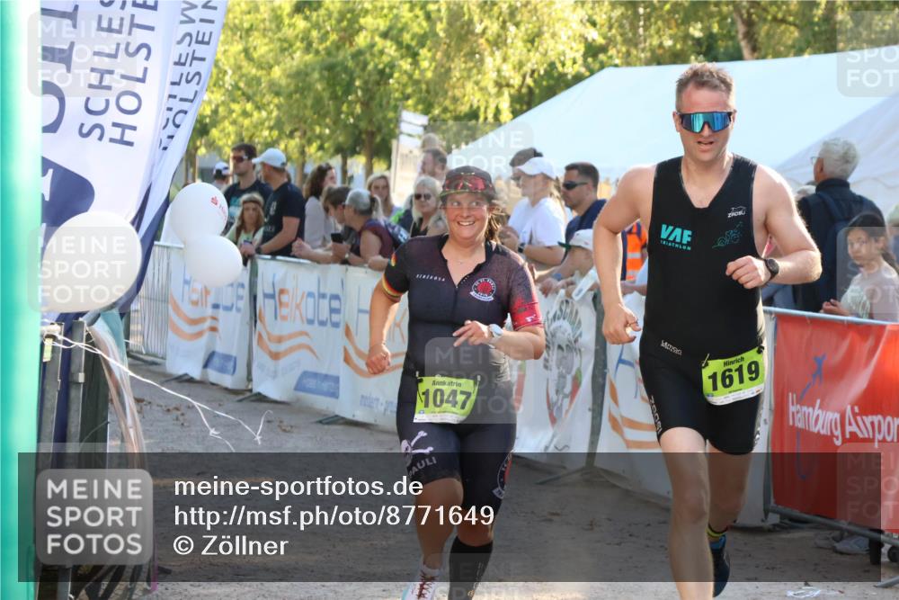 07.09.2025 - 19. Norderstedt Triathlon Zöllner http://msf.ph/oto/8771649 07.09.2025 16:46:35 Ziel 1047, 1619 meine-sportfotos.de