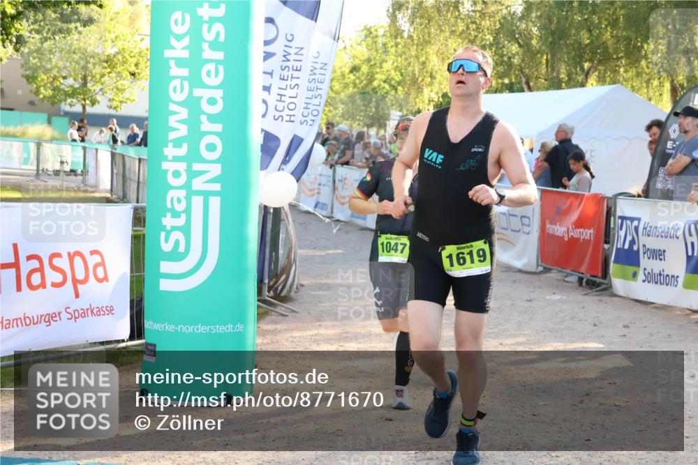 07.09.2025 - 19. Norderstedt Triathlon Zöllner http://msf.ph/oto/8771670 07.09.2025 16:46:36 Ziel 1047, 1619 meine-sportfotos.de