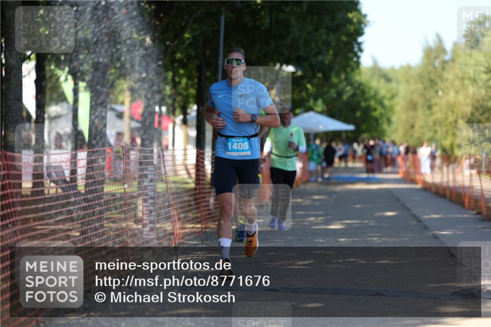 07.09.2025 - 19. Norderstedt Triathlon Michael Strokosch http://msf.ph/oto/8771676 07.09.2025 15:34:10 Laufen 905, 1408 meine-sportfotos.de