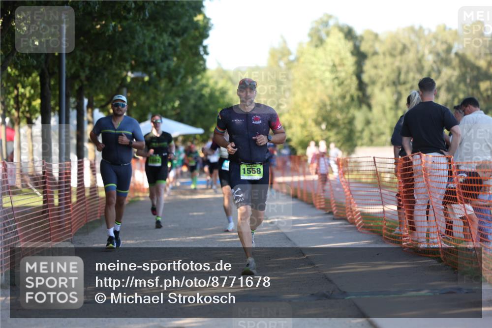 07.09.2025 - 19. Norderstedt Triathlon Michael Strokosch http://msf.ph/oto/8771678 07.09.2025 16:31:13 Laufen 873, 1082, 1476, 1558 meine-sportfotos.de