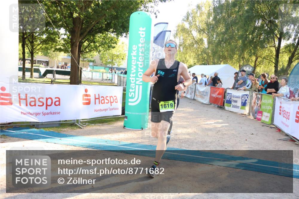 07.09.2025 - 19. Norderstedt Triathlon Zöllner http://msf.ph/oto/8771682 07.09.2025 16:46:37 Ziel 1047, 1619 meine-sportfotos.de