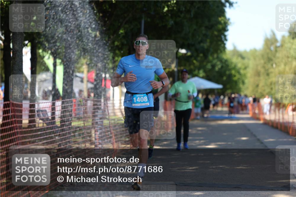07.09.2025 - 19. Norderstedt Triathlon Michael Strokosch http://msf.ph/oto/8771686 07.09.2025 15:34:10 Laufen 905, 1408 meine-sportfotos.de