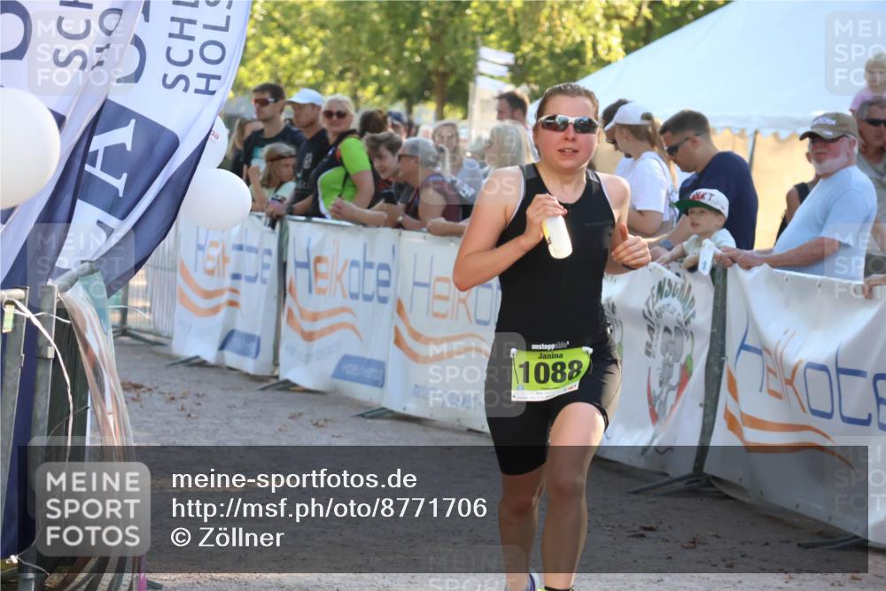 07.09.2025 - 19. Norderstedt Triathlon Zöllner http://msf.ph/oto/8771706 07.09.2025 16:46:43 Ziel 1047, 1088, 1619 meine-sportfotos.de
