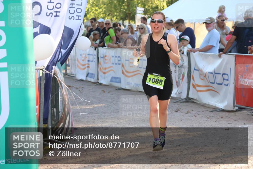 07.09.2025 - 19. Norderstedt Triathlon Zöllner http://msf.ph/oto/8771707 07.09.2025 16:46:43 Ziel 1047, 1088, 1619 meine-sportfotos.de