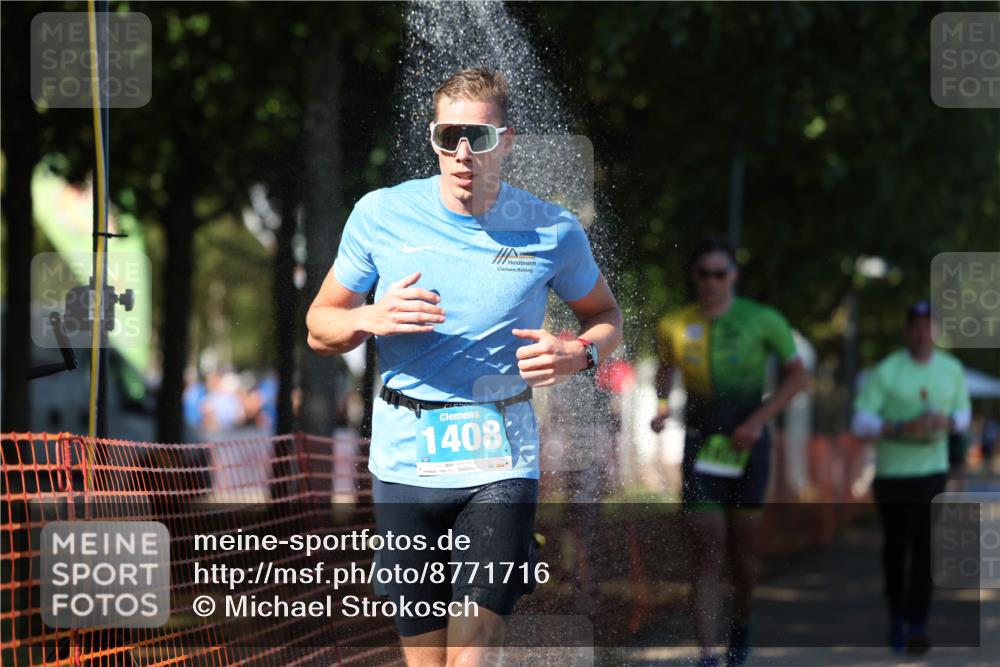 07.09.2025 - 19. Norderstedt Triathlon Michael Strokosch http://msf.ph/oto/8771716 07.09.2025 15:34:12 Laufen 905, 1408 meine-sportfotos.de