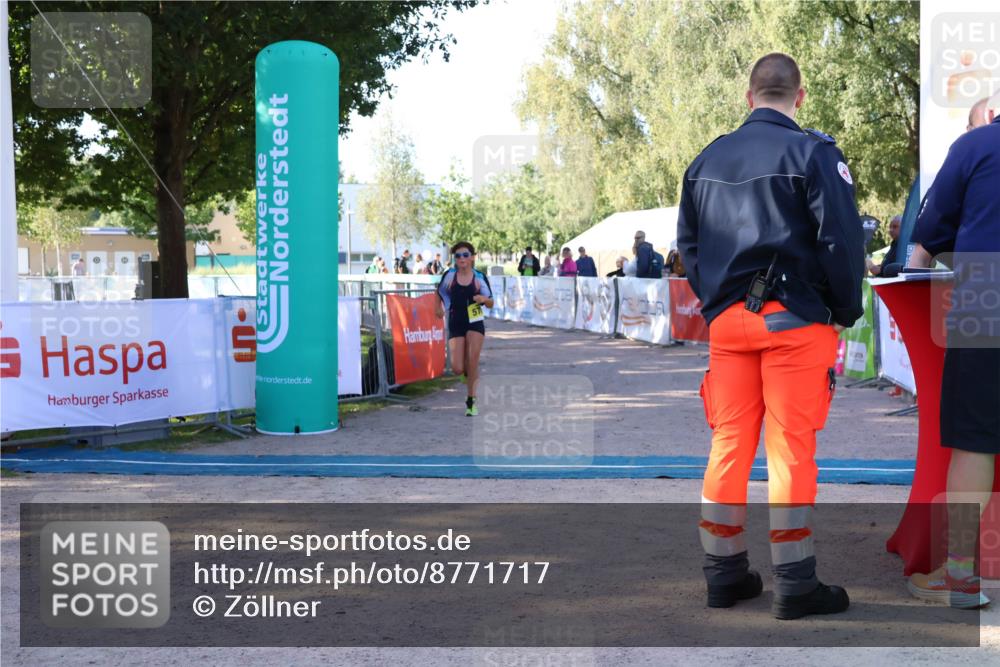 07.09.2025 - 19. Norderstedt Triathlon Zöllner http://msf.ph/oto/8771717 07.09.2025 09:54:16 Ziel 578 meine-sportfotos.de