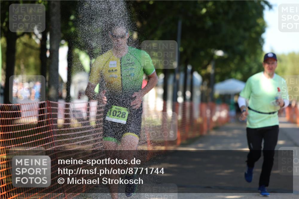 07.09.2025 - 19. Norderstedt Triathlon Michael Strokosch http://msf.ph/oto/8771744 07.09.2025 15:34:14 Laufen 905, 1408 meine-sportfotos.de