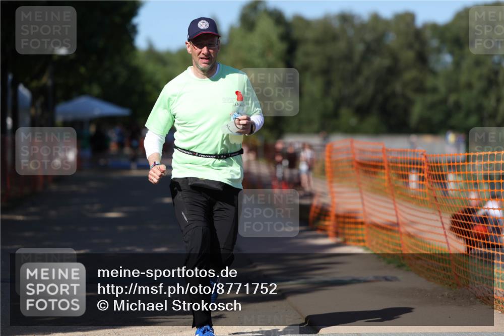 07.09.2025 - 19. Norderstedt Triathlon Michael Strokosch http://msf.ph/oto/8771752 07.09.2025 15:34:15 Laufen 905, 1408 meine-sportfotos.de