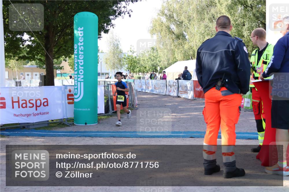 07.09.2025 - 19. Norderstedt Triathlon Zöllner http://msf.ph/oto/8771756 07.09.2025 09:54:47 Ziel 564 meine-sportfotos.de