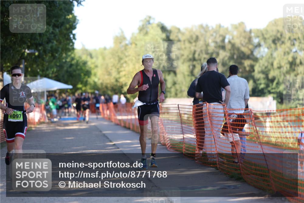 07.09.2025 - 19. Norderstedt Triathlon Michael Strokosch http://msf.ph/oto/8771768 07.09.2025 16:31:38 Laufen 415, 1097 meine-sportfotos.de