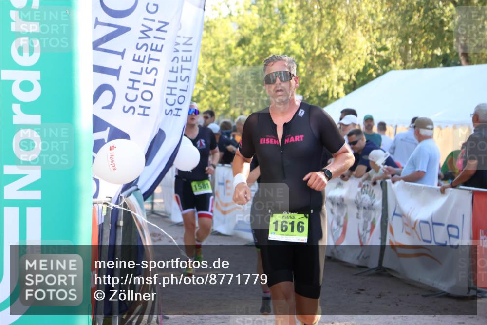 07.09.2025 - 19. Norderstedt Triathlon Zöllner http://msf.ph/oto/8771779 07.09.2025 16:47:05 Ziel 503, 1087, 1581, 1616 meine-sportfotos.de