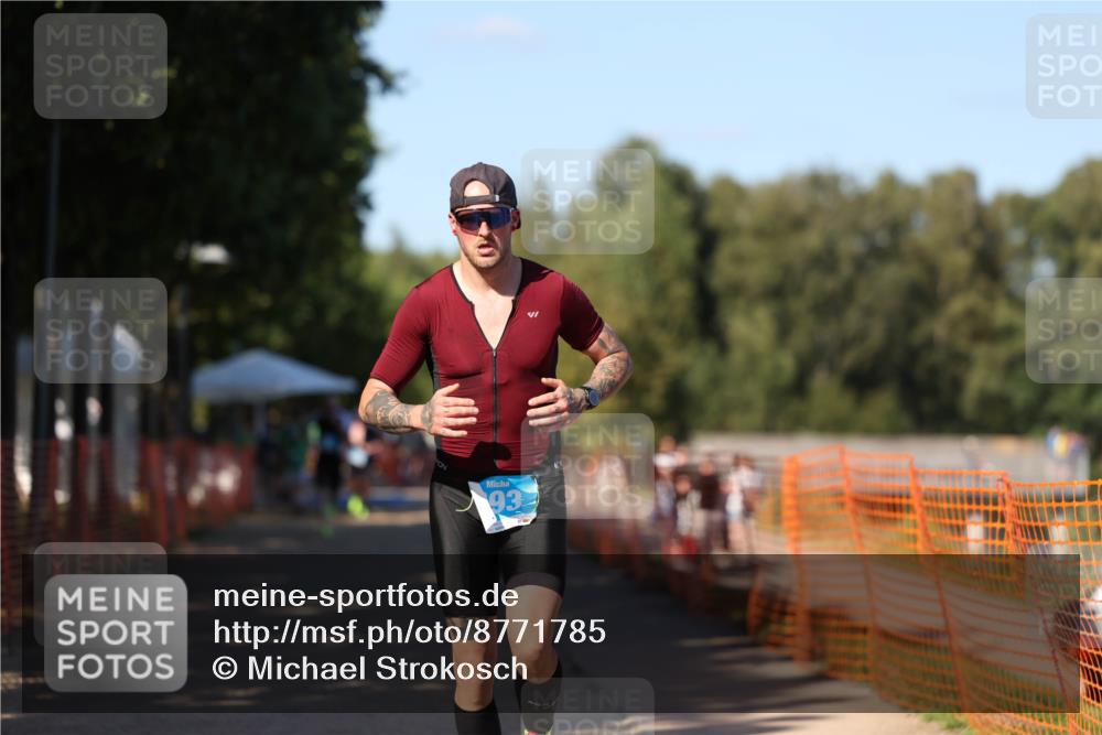 07.09.2025 - 19. Norderstedt Triathlon Michael Strokosch http://msf.ph/oto/8771785 07.09.2025 15:34:32 Laufen  meine-sportfotos.de
