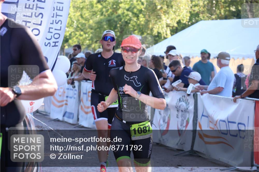 07.09.2025 - 19. Norderstedt Triathlon Zöllner http://msf.ph/oto/8771792 07.09.2025 16:47:06 Ziel 503, 1087, 1581, 1616 meine-sportfotos.de