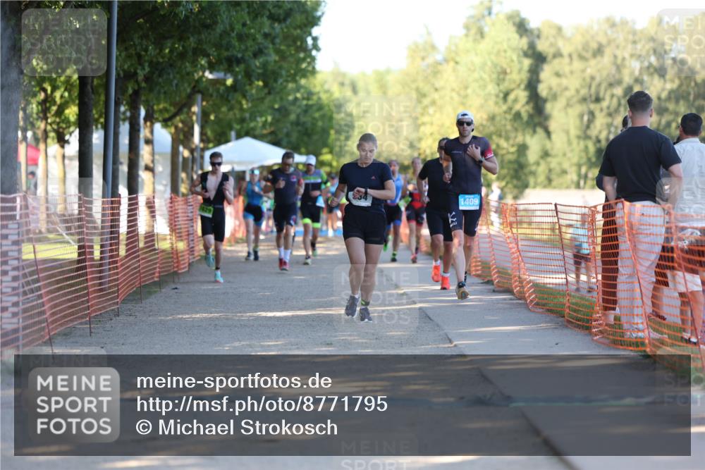 07.09.2025 - 19. Norderstedt Triathlon Michael Strokosch http://msf.ph/oto/8771795 07.09.2025 16:31:51 Laufen 493, 934, 1409, 1413, 1629 meine-sportfotos.de